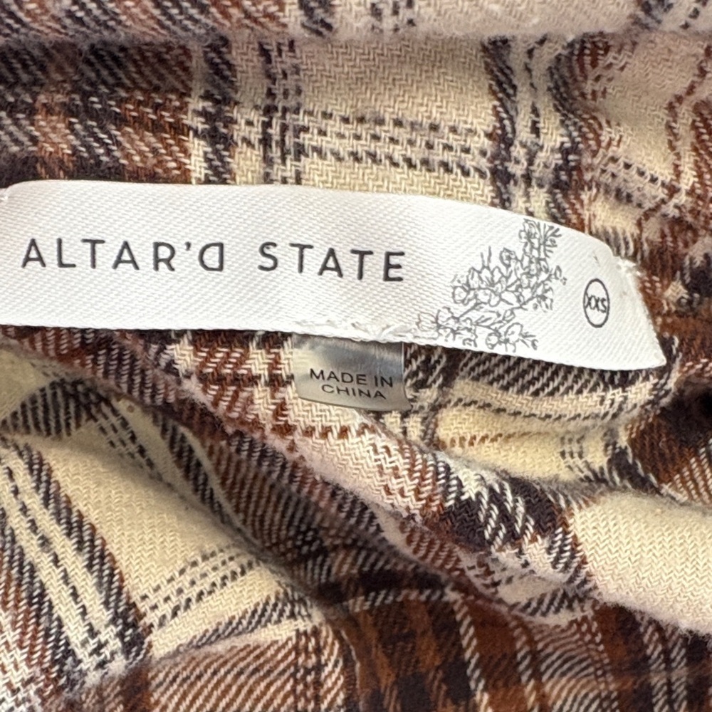 Altar'd State Button Plaid Frayed Boho Cropped Top Size XXS - Picture 4 of 7
